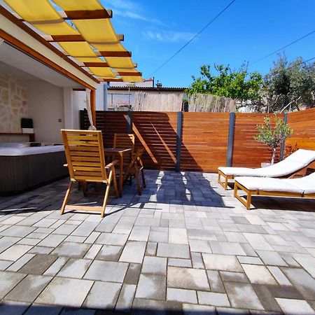Tonina - House With Terrace, Jacuzzi, Free Parking Apartment Split Exterior photo